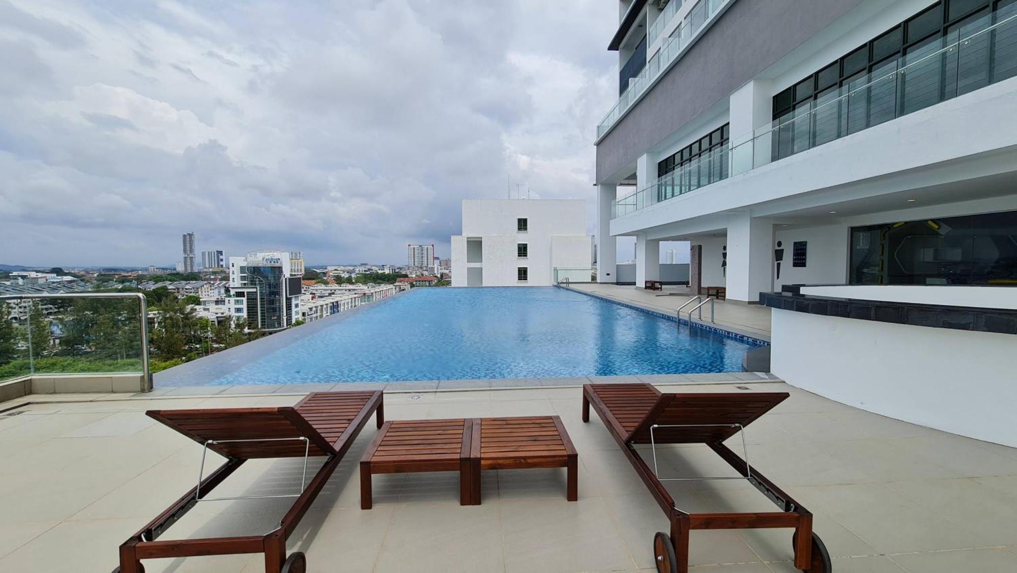 Swan Garden Resort Hotel Malacca Exterior photo